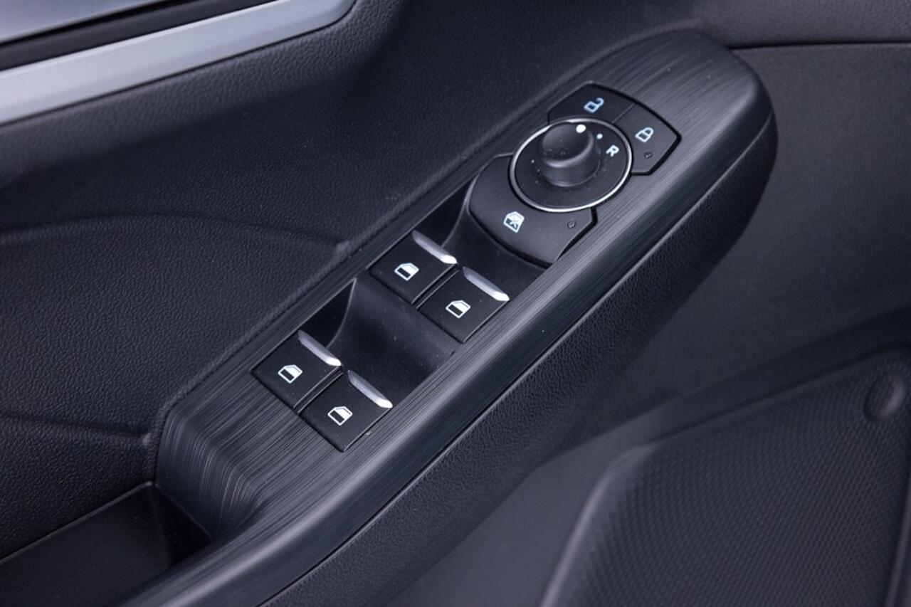 Ford KUGA 2.5 PHEV Cool&Connect | NAVI | ECC | Stoelverwarming | VELGEN