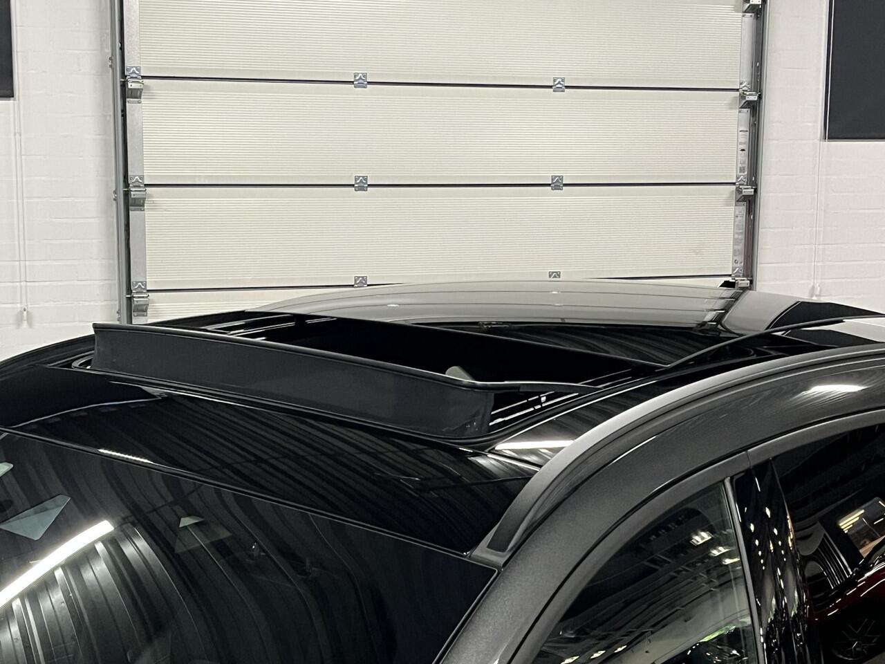 Ford KUGA 1.5 EcoBoost ST-Line X *1800 kg Trekgewicht | Open dak | Trekhaak | Adapt. cruise control | B&O | Carplay | Stuur-/Stoelverwarming