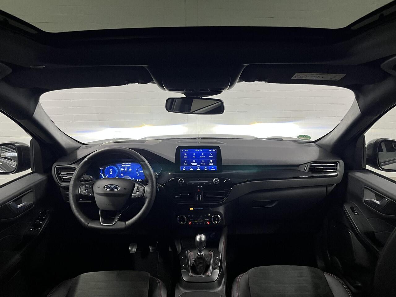 Ford KUGA 1.5 EcoBoost ST-Line X *1800 kg Trekgewicht | Open dak | Trekhaak | Adapt. cruise control | B&O | Carplay | Stuur-/Stoelverwarming