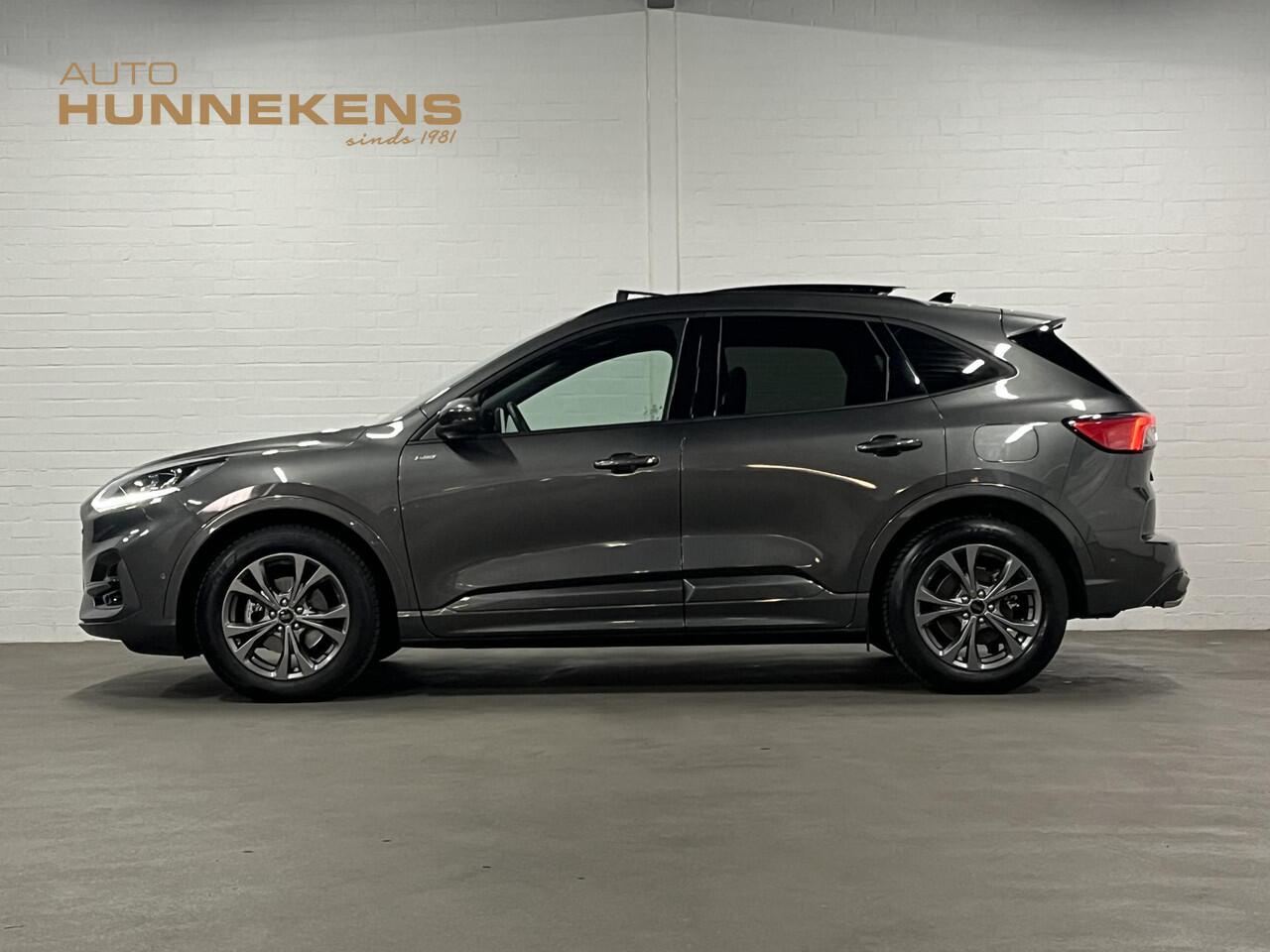 Ford KUGA 1.5 EcoBoost ST-Line X *1800 kg Trekgewicht | Open dak | Trekhaak | Adapt. cruise control | B&O | Carplay | Stuur-/Stoelverwarming