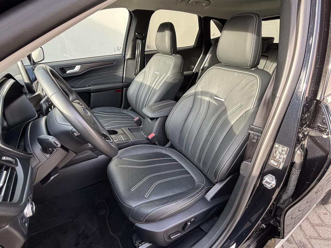 Ford KUGA 2.5 PHEV Plug-in Vignale Automaat / Fabrieksgarantie tot 04/2026 / Dealer Onderhouden / 1.500kg Trekgewicht / HUD / Driver Assistance Pack / Technology Pack / Stuur-, Stoel en Achterbank verwarming / Adaptieve CC / Apple Carplay Android Auto /