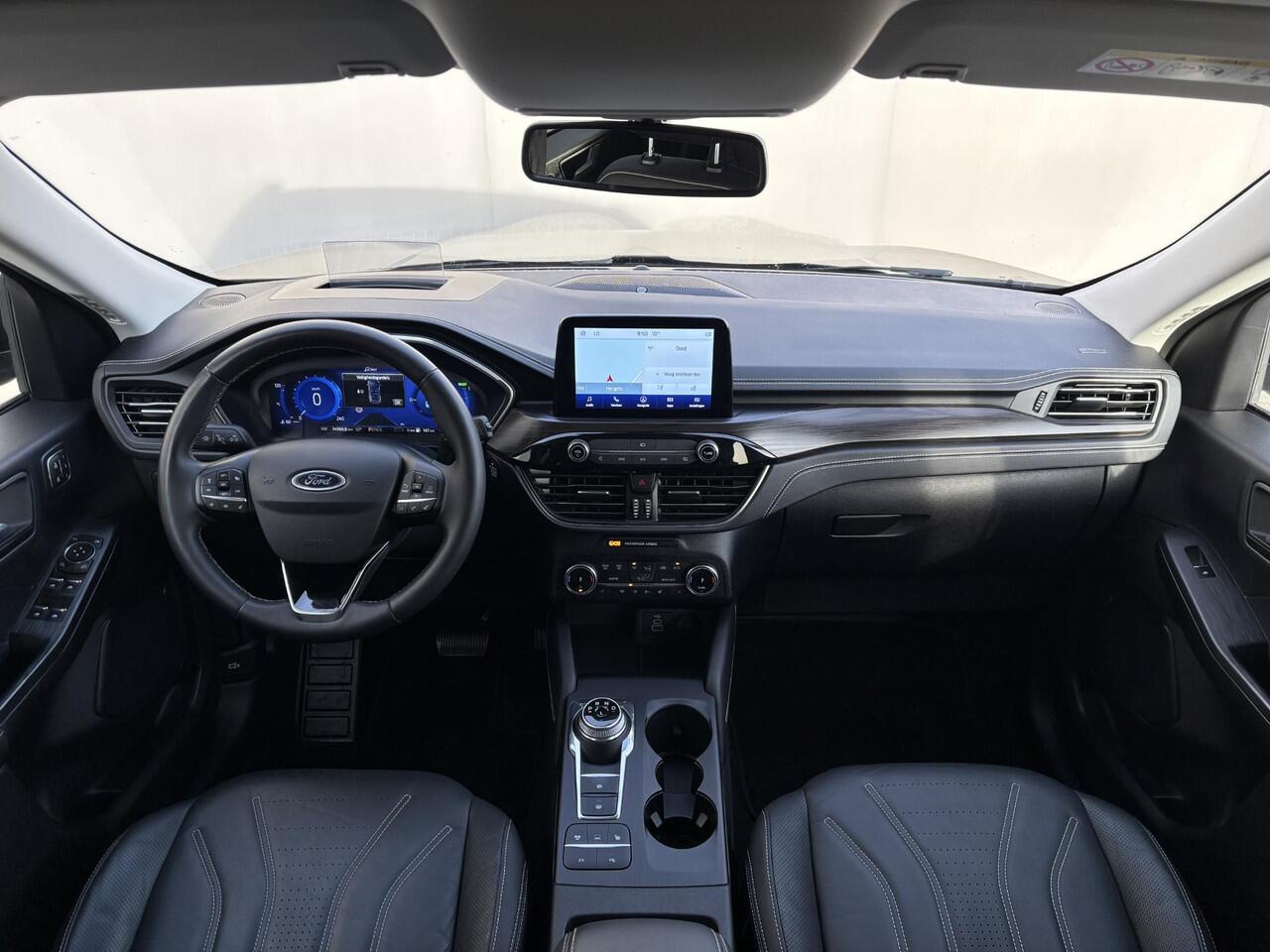 Ford KUGA 2.5 PHEV Plug-in Vignale Automaat / Fabrieksgarantie tot 04/2026 / Dealer Onderhouden / 1.500kg Trekgewicht / HUD / Driver Assistance Pack / Technology Pack / Stuur-, Stoel en Achterbank verwarming / Adaptieve CC / Apple Carplay Android Auto /