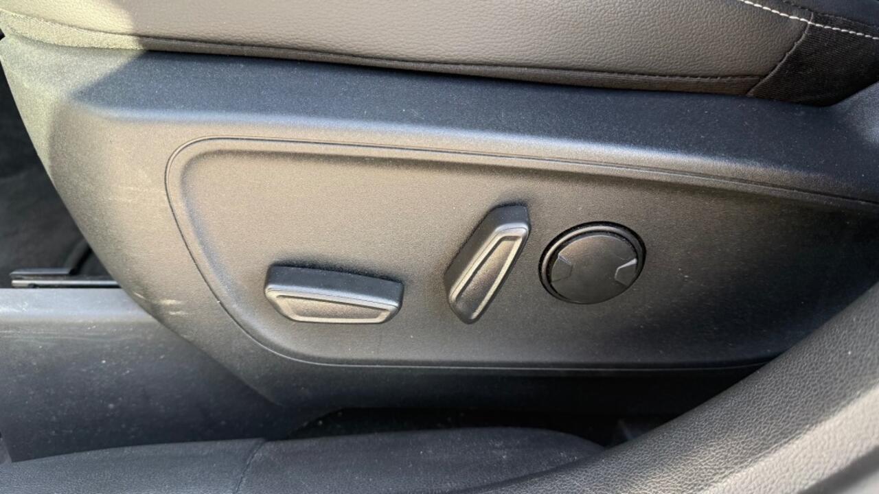 Ford KUGA 2.5 PHEV TITANIUM X / Trekhaak + Winter pack