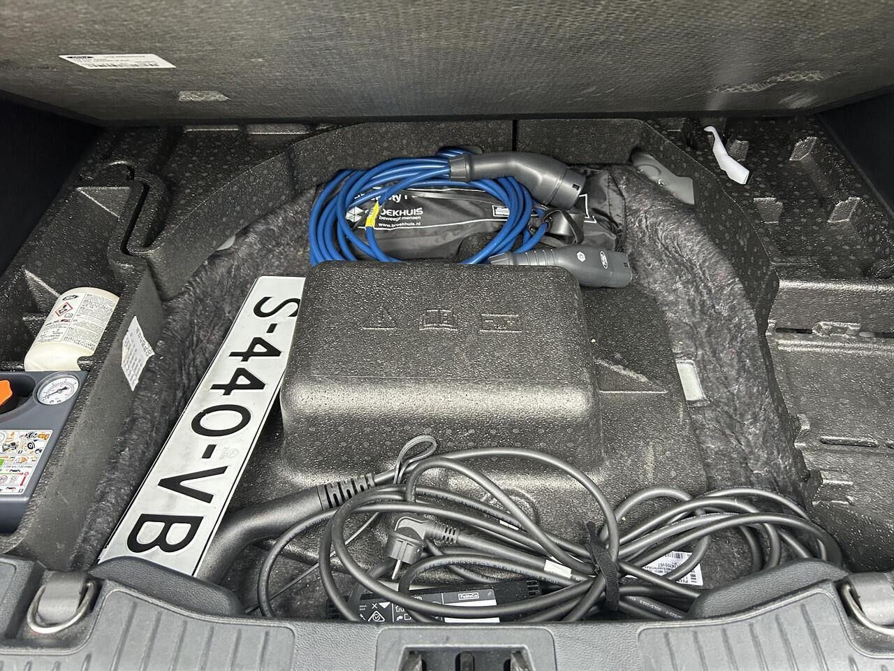 Ford KUGA 2.5 PHEV ST-Line