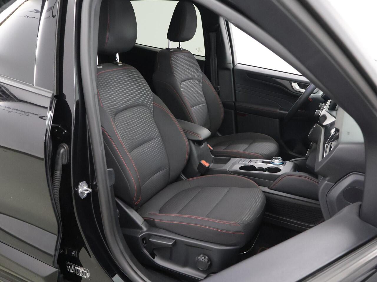 Ford KUGA 2.5 PHEV ST-Line | Trekhaak | Winterpakket | Cruise Control Adaptief | Navigatie | Parkeercamera |