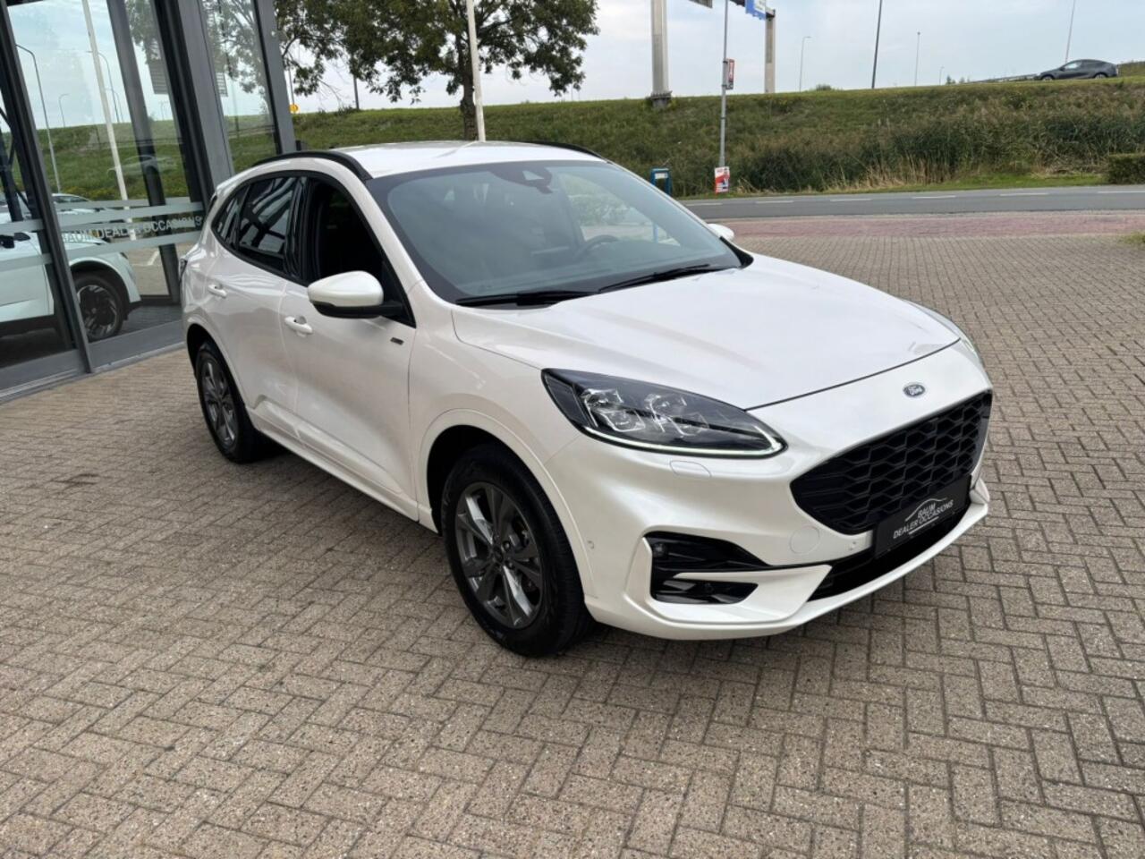 Ford KUGA 2.5 PHEV 225PK ST-LINE NORDIC AIRCO NAVI PDC-CAMERA.