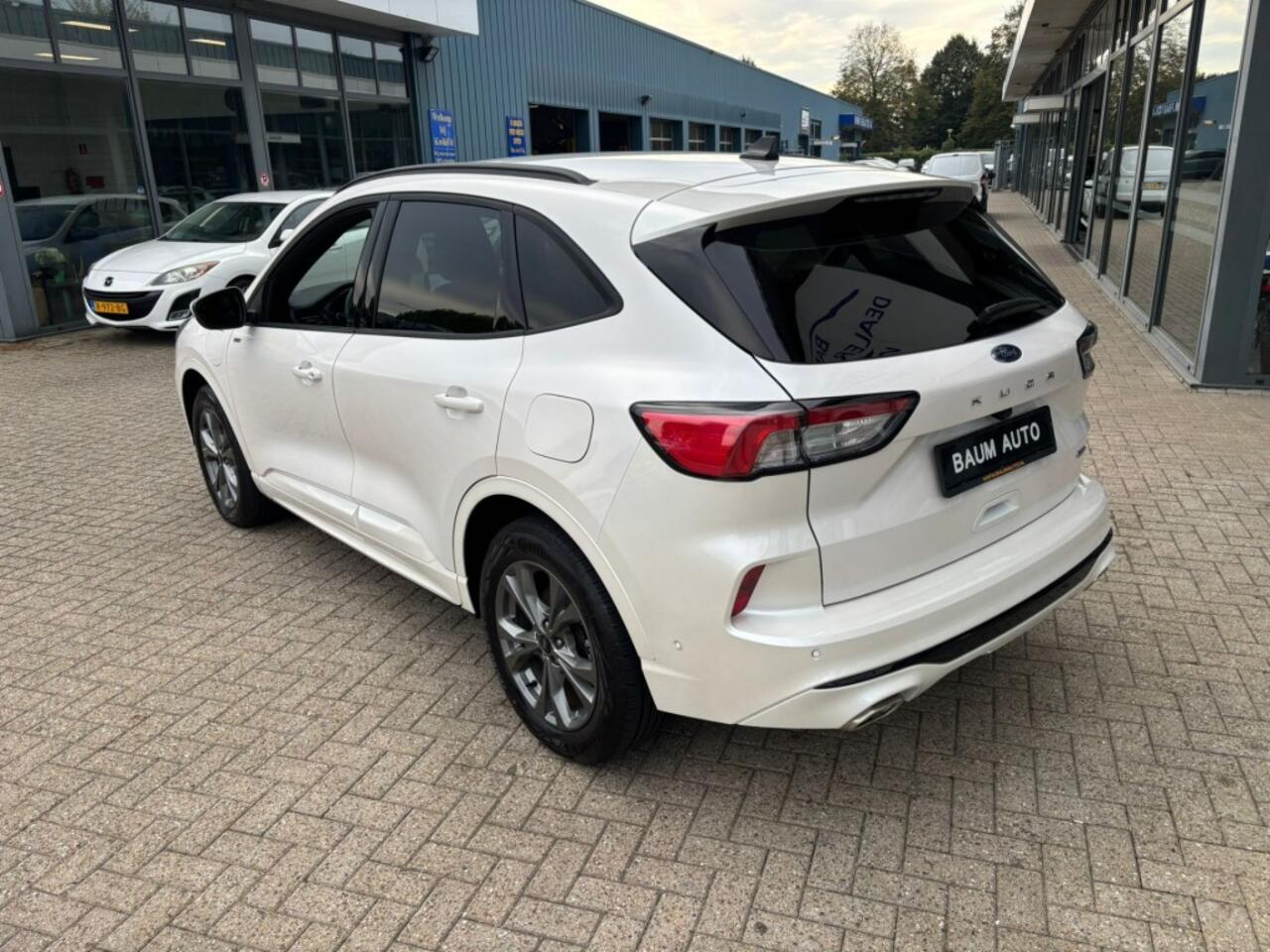 Ford KUGA 2.5 PHEV 225PK ST-LINE NORDIC AIRCO NAVI PDC-CAMERA.