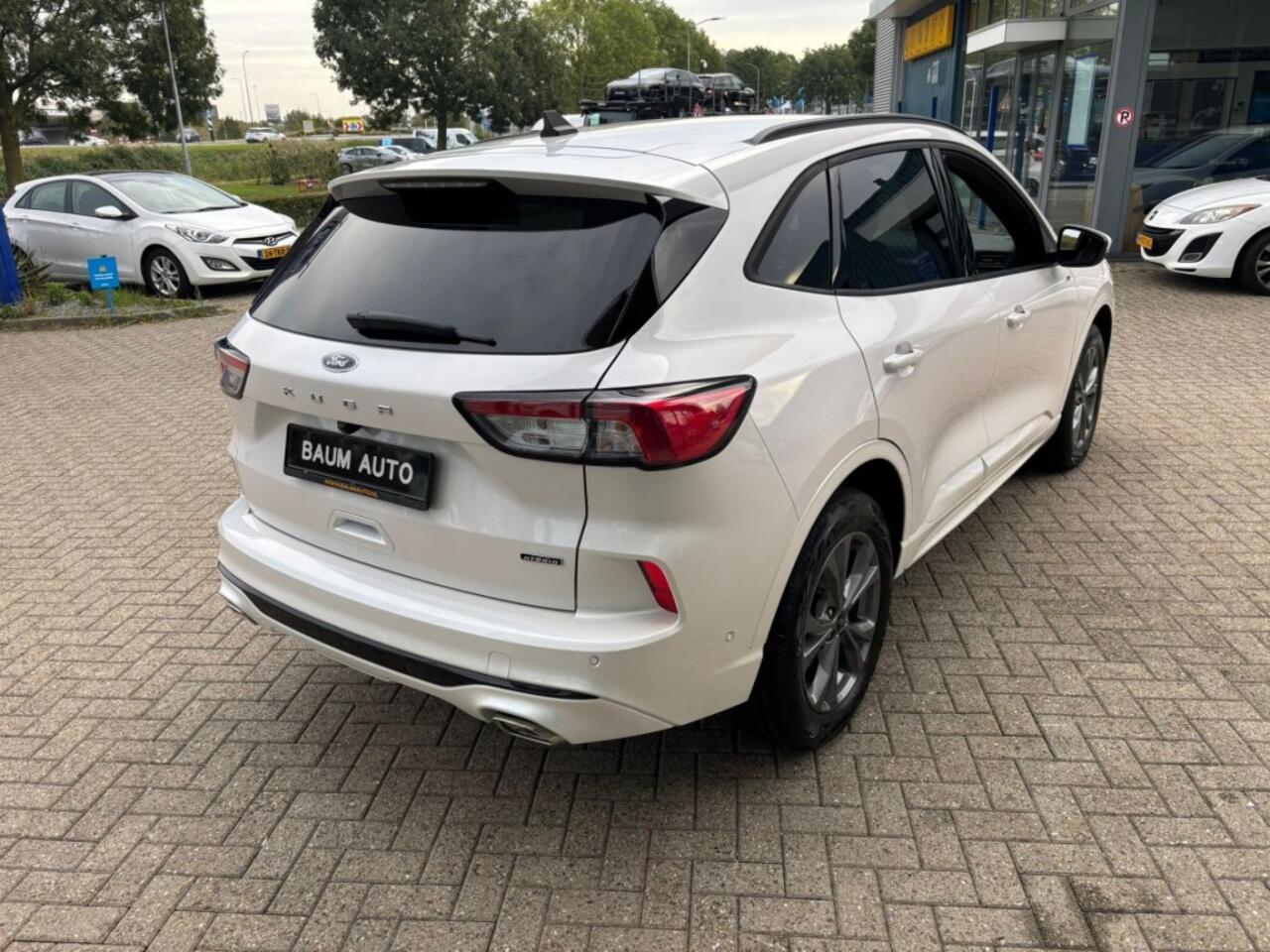Ford KUGA 2.5 PHEV 225PK ST-LINE NORDIC AIRCO NAVI PDC-CAMERA.