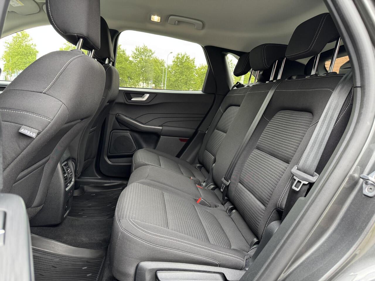 Ford KUGA 2.5 PHEV Titanium SoH 93% Trekhaak, NL-Auto Winter Pack