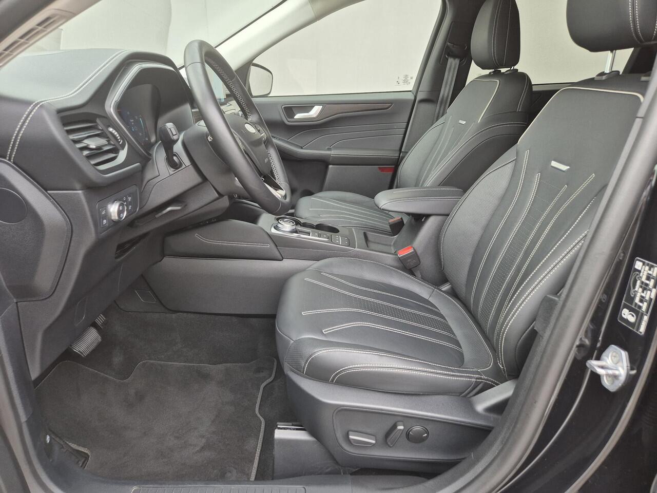 Ford KUGA 2.5 PHEV Plug-in Vignale Automaat / Fabrieksgarantie tot 04-2026 / Driver Assistance Pack / Technology Pack / Dealer Onderhouden / HUD / Apple Carplay Android Auto / Stuur-, Stoel en Achterbankverwarming / Adaptief CC / Voorruit verwarming / Elektrische a