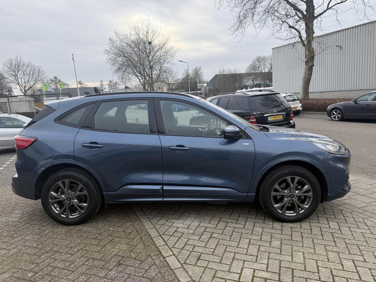Ford KUGA 2.5 PHEV ST-Line X | Winterpack | Trekhaak | Verwarmde Voorruit | Adaptive Cruise Control | Apple Carplay |
