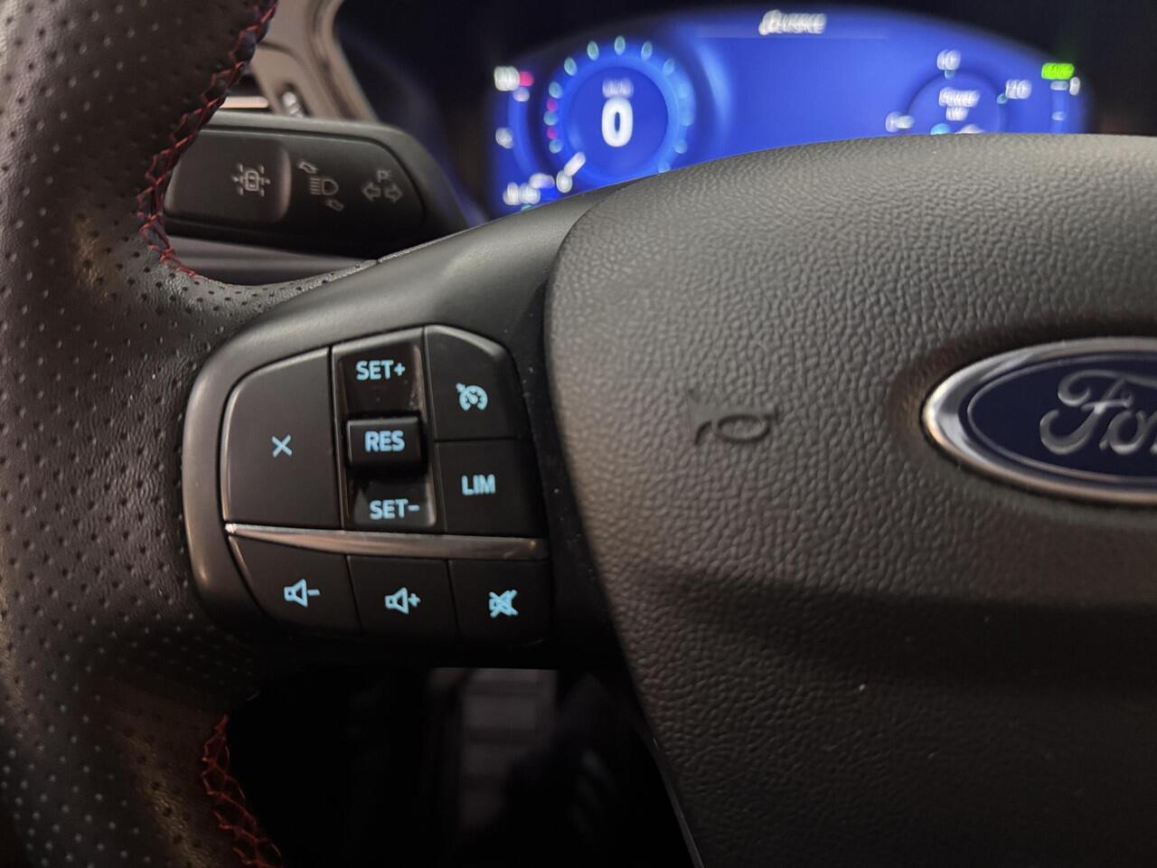 Ford KUGA 2.5 PHEV ST-Line Navi Camera Trekhaak Winter pack 1e eigenaar NL-Auto Dealeronderhouden