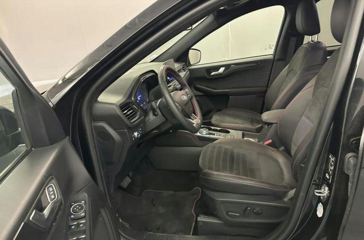 Ford KUGA 2.5 Phev ST-Line X driverpack, technopack, navi, pdc, camera, winterpack, trekhaak, B&O, trekhaak.