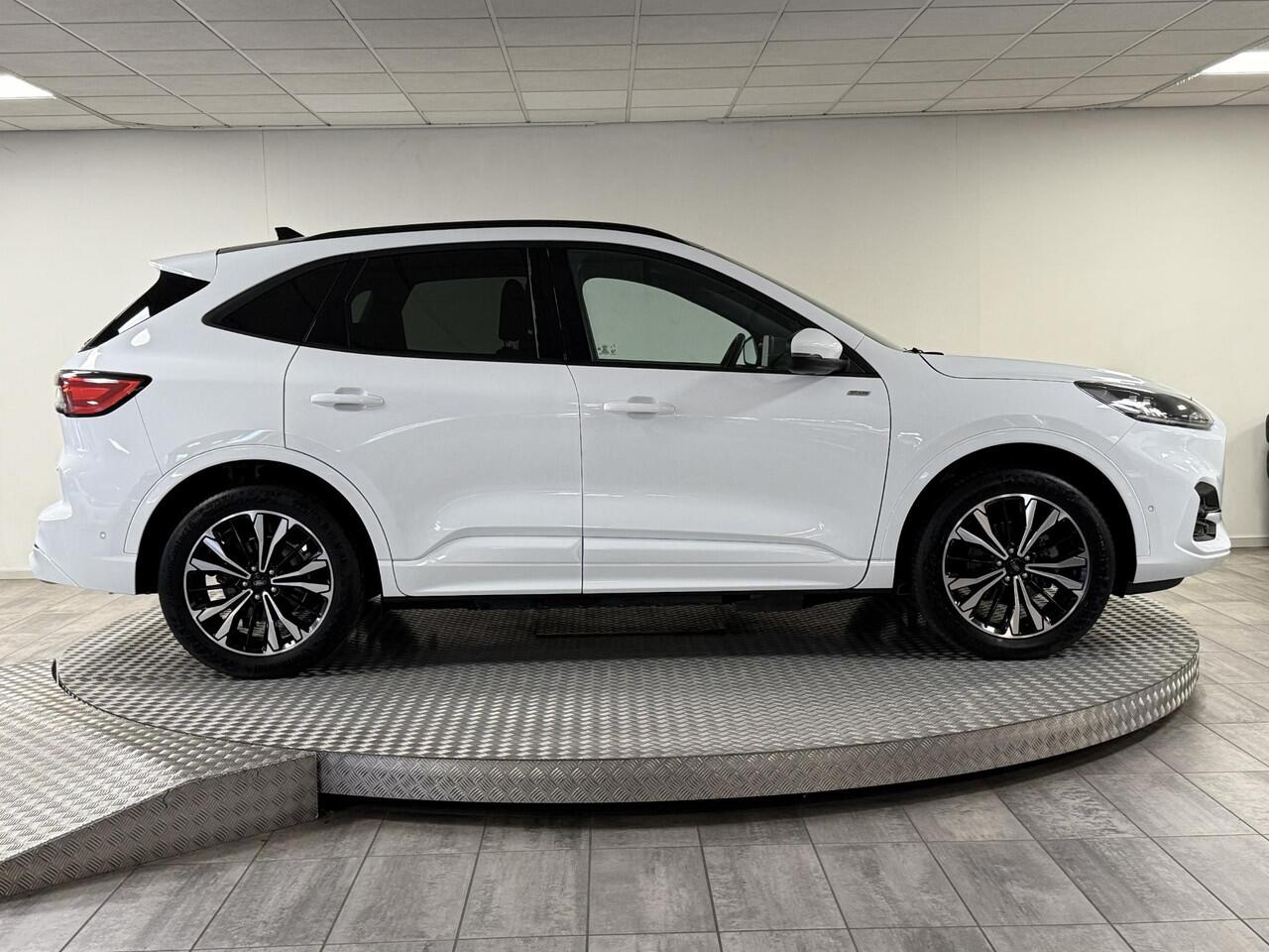 Ford KUGA 2.5 PHEV ST-Line Winterpack - Elec. Trekhaak - 360 Camera - Panodak