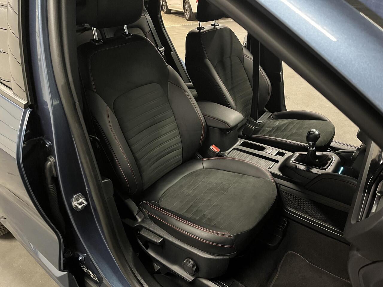 Ford KUGA 1.5 EcoBoost ST-Line X *1800 Trekgewicht | Trekhaak | Adapt. Cruise | B&O | Stuur-/Stoelverwarming | Carplay