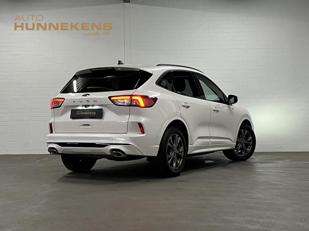 Ford KUGA 1.5 EcoBoost ST-Line X *All-in Prijs* | Trekhaak | Adapt. cruise | Verwarmde voorruit | Stoel-/Stuur verwarming | Carplay | *1800 kg Trekgewicht