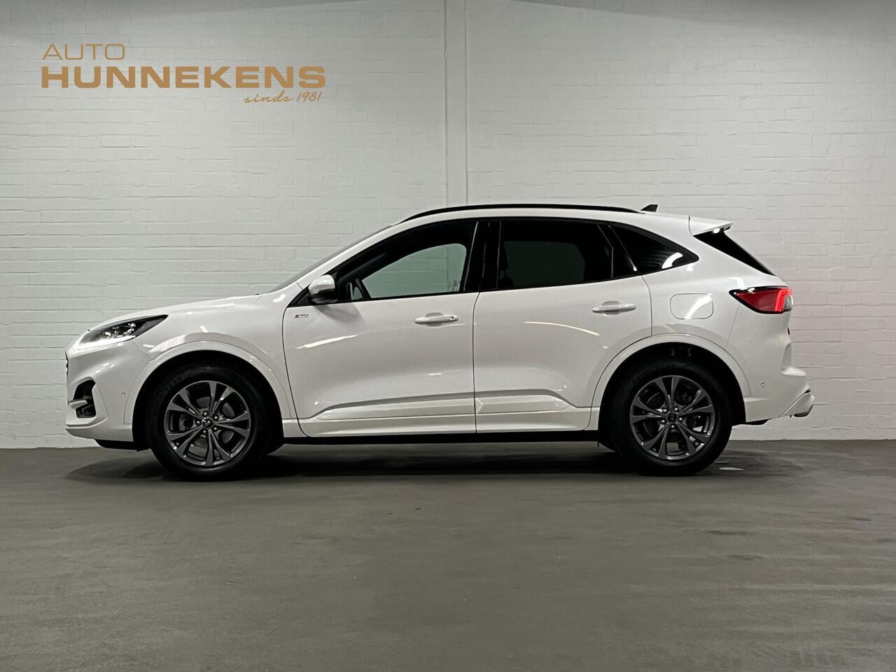 Ford KUGA 1.5 EcoBoost ST-Line X *All-in Prijs* | Trekhaak | Adapt. cruise | Verwarmde voorruit | Stoel-/Stuur verwarming | Carplay | *1800 kg Trekgewicht