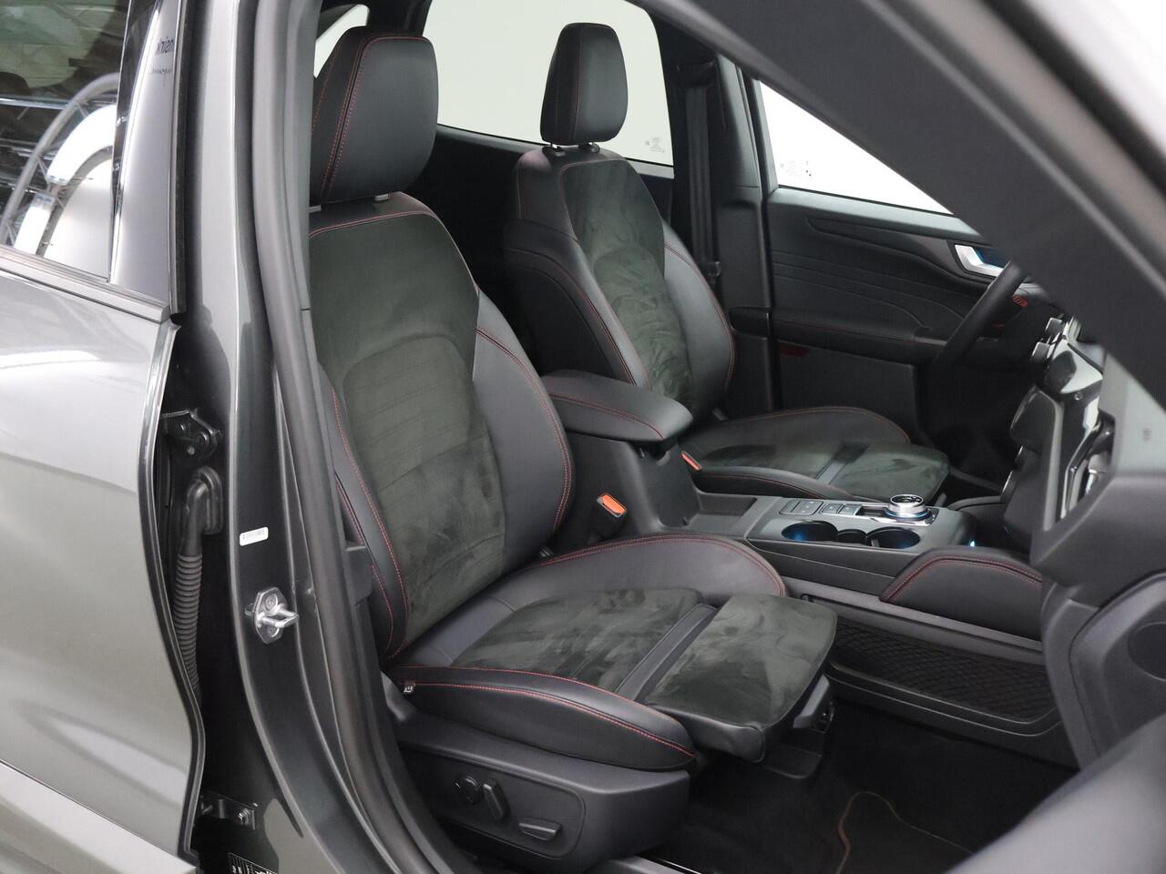 Ford KUGA 2.5 PHEV ST-Line | AGR Stoelen | Winterpakket | Climate Control | Cruise Control |