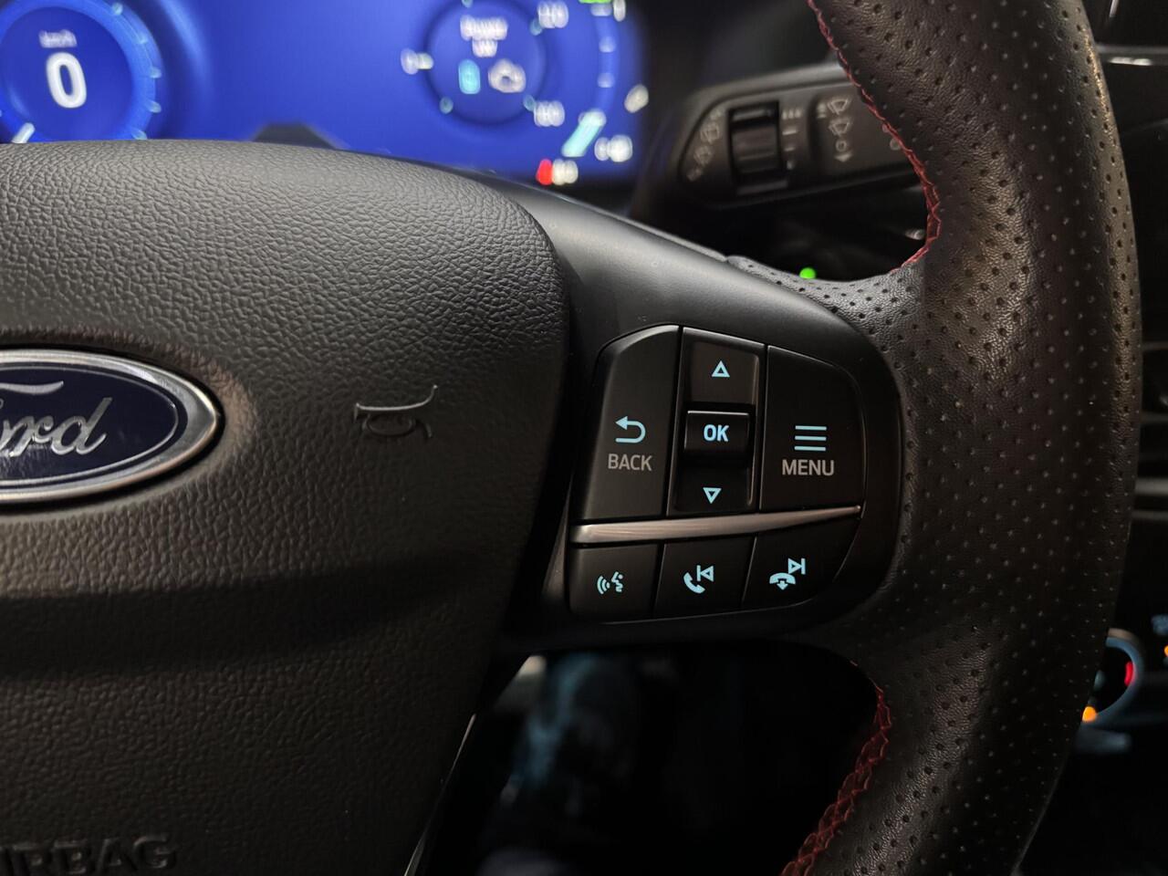 Ford KUGA 2.5 PHEV ST-Line Navi Camera Wegklapbare Trekhaak 19" Lichtmetalen velgen Dealeronderhouden