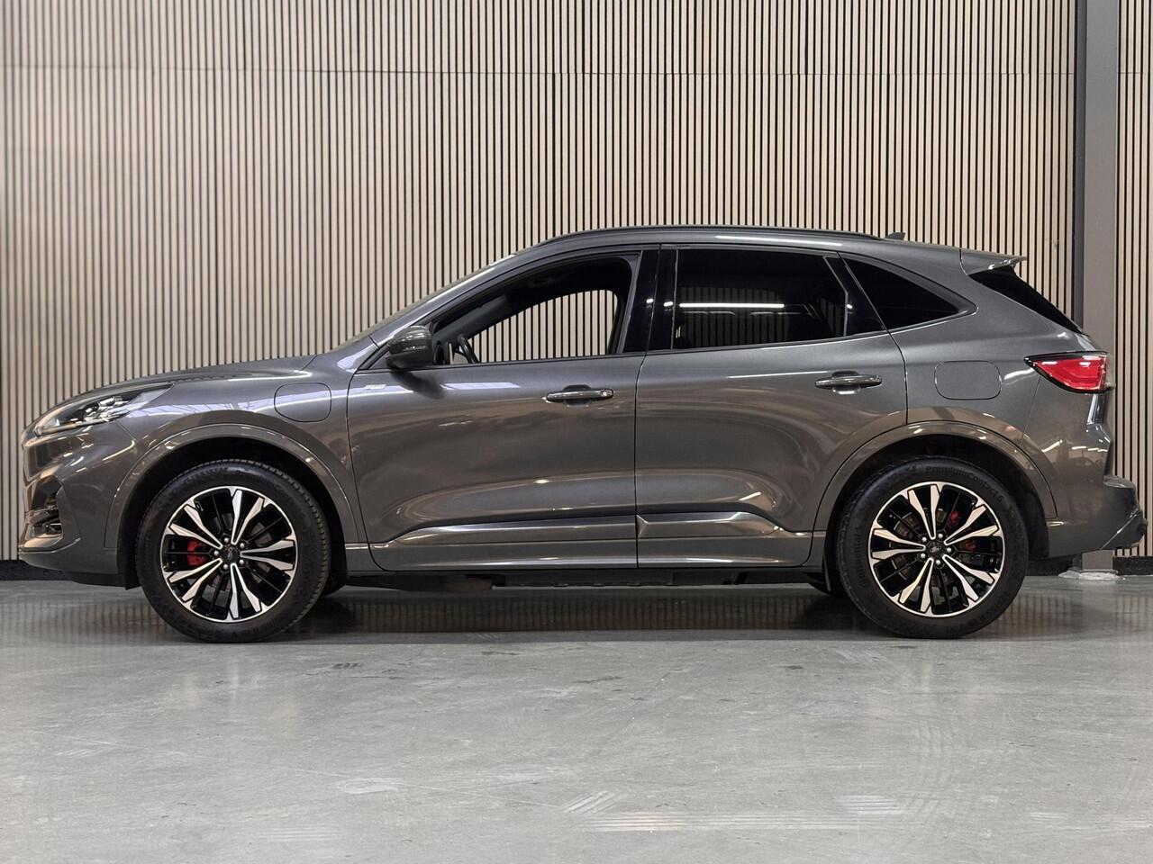 Ford KUGA 2.5 PHEV ST-Line Navi Camera Wegklapbare Trekhaak 19" Lichtmetalen velgen Dealeronderhouden