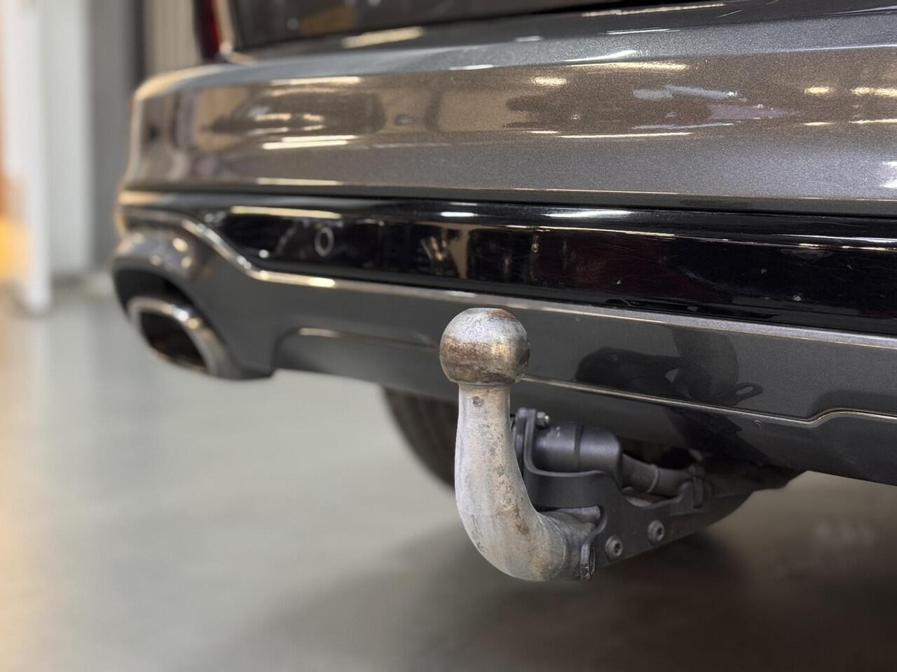 Ford KUGA 2.5 PHEV ST-Line Navi Camera Wegklapbare Trekhaak 19" Lichtmetalen velgen Dealeronderhouden