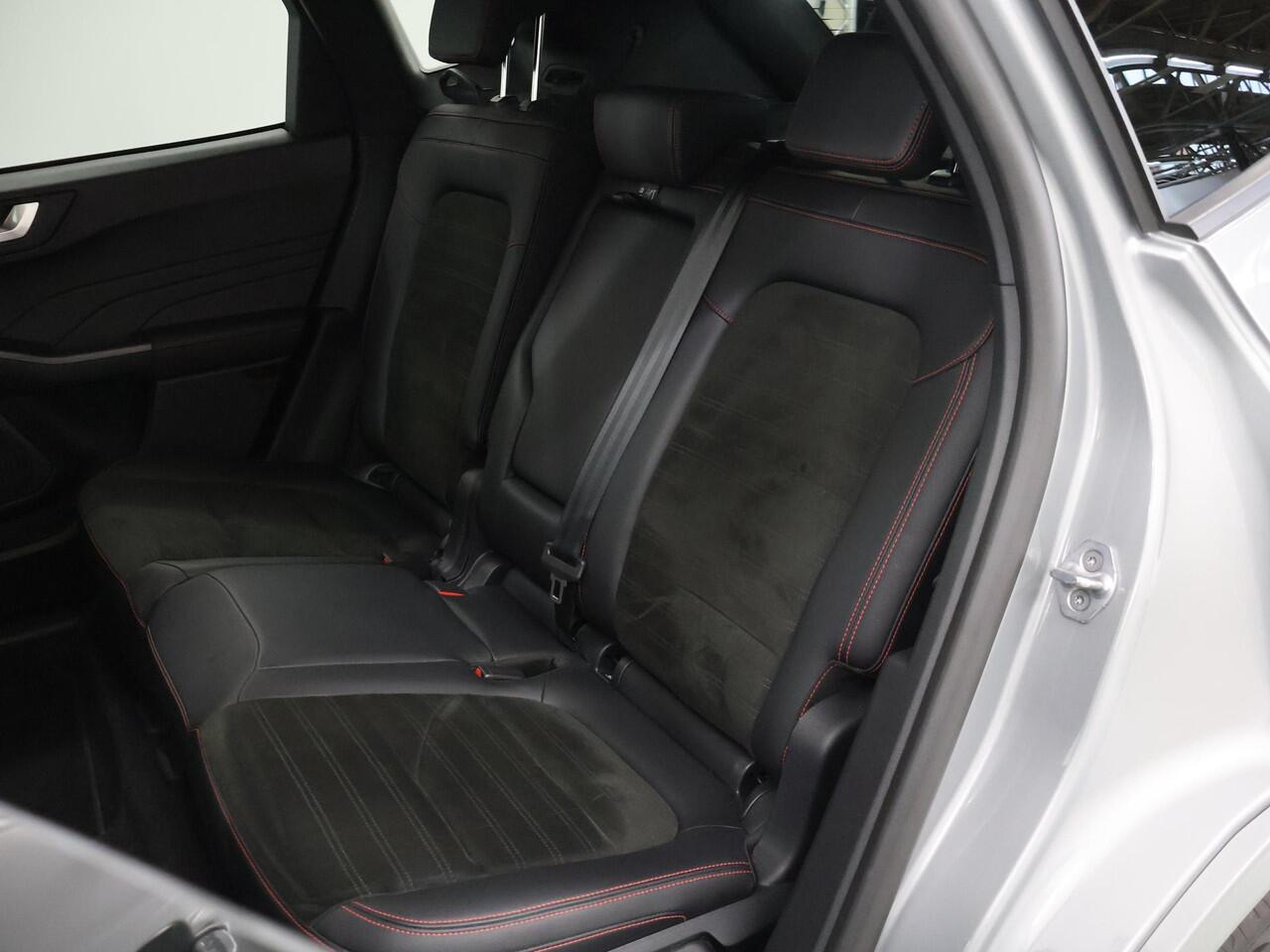 Ford KUGA 2.5 PHEV ST-Line X | Winterpakket | Cruise Control Adaptief | B&O | Parkeercamera | Elektr. Achterklep | Navigatie |