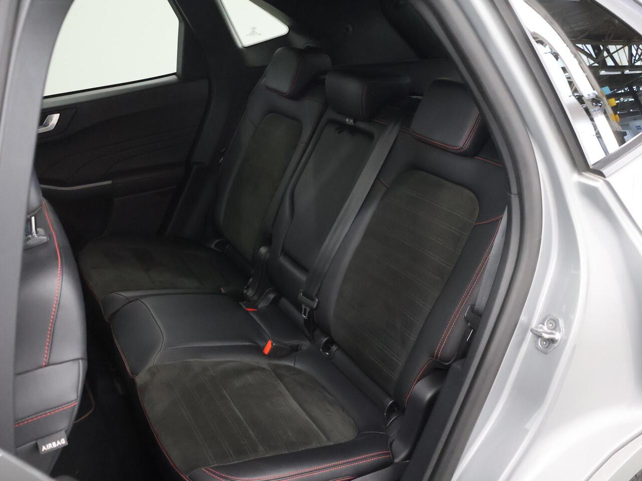 Ford KUGA 2.5 PHEV ST-Line X | Trekhaak | Winterpakket | Cruise Control Adaptief | B&O | Parkeercamera | Elektr. Achterklep | Navigatie |