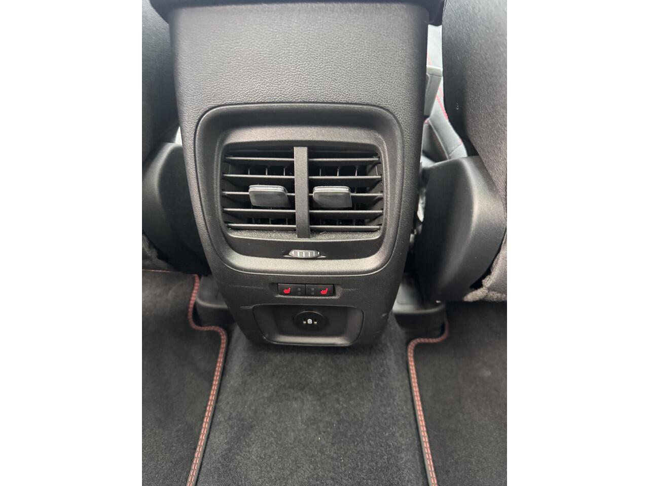 Ford KUGA 2.5 PHEV ST-Line 225pk | Winterpack | Panorama Dak | SYNC 3 Navigatie | Privacy Glass