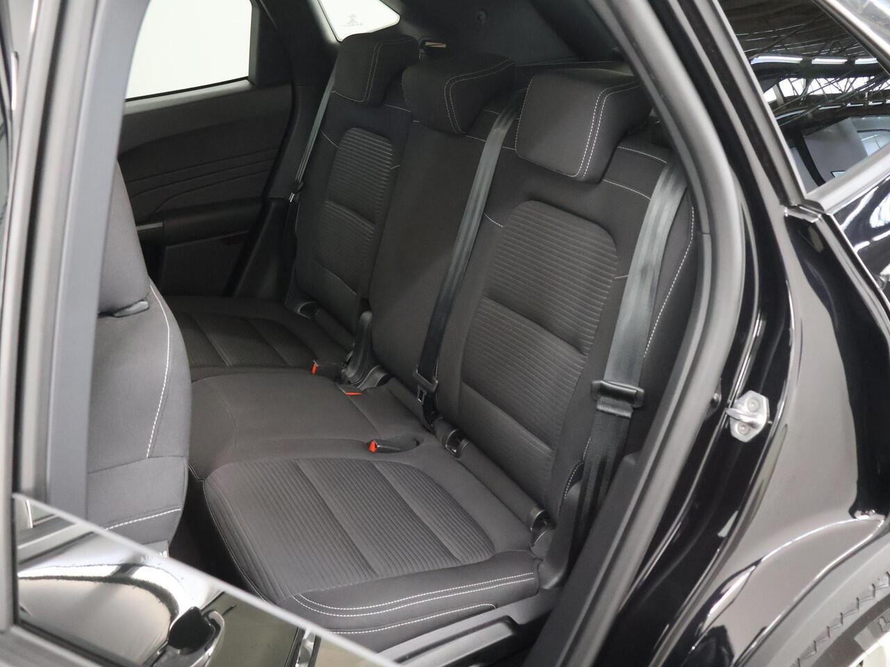 Ford KUGA 2.5 PHEV Titanium | Trekhaak | Winterpakket | Cruise Control Adaptief | Navigatie | Parkeercamera |