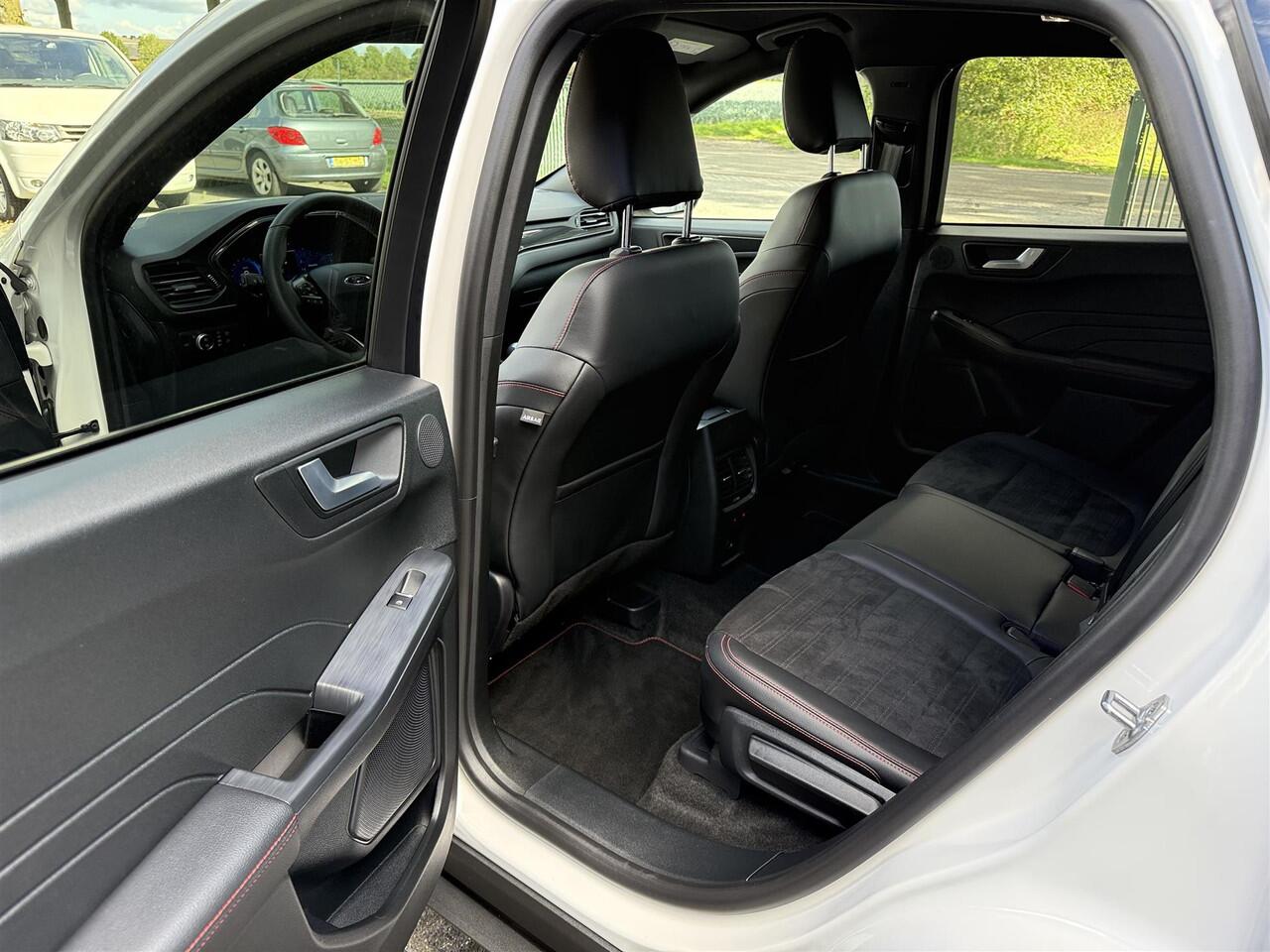 Ford KUGA 1.5 EcoB. ST-Line X