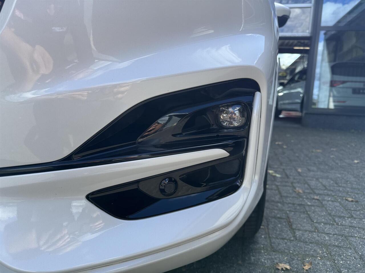 Ford KUGA 1.5 EcoB. ST-Line X