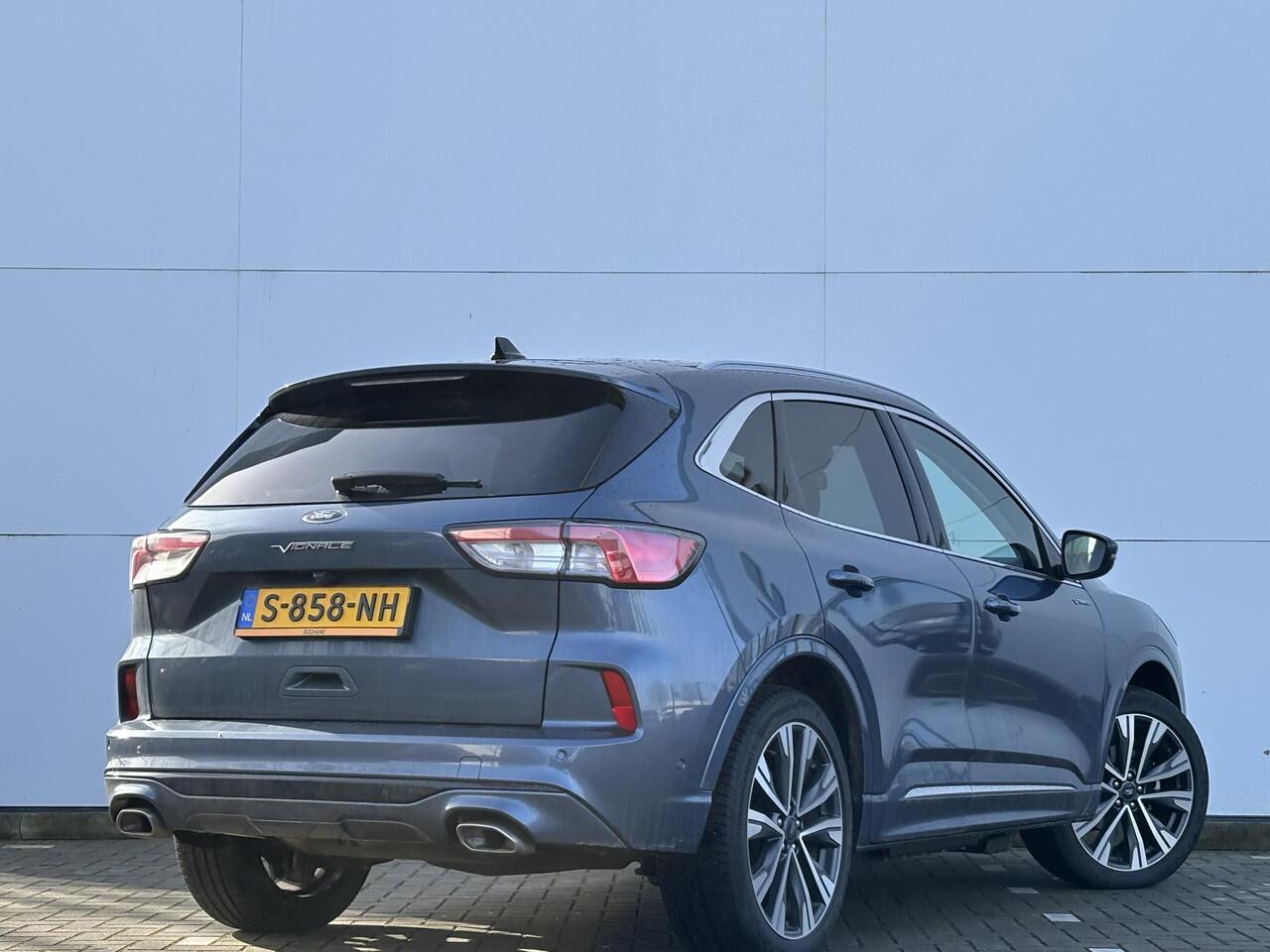 Ford KUGA 2.5 PHEV Vignale | Lederen bekleding | Adaptieve cruise control | Camera achterzijde | Panoramisch schuifdak| Trekhaak Elektrisch |