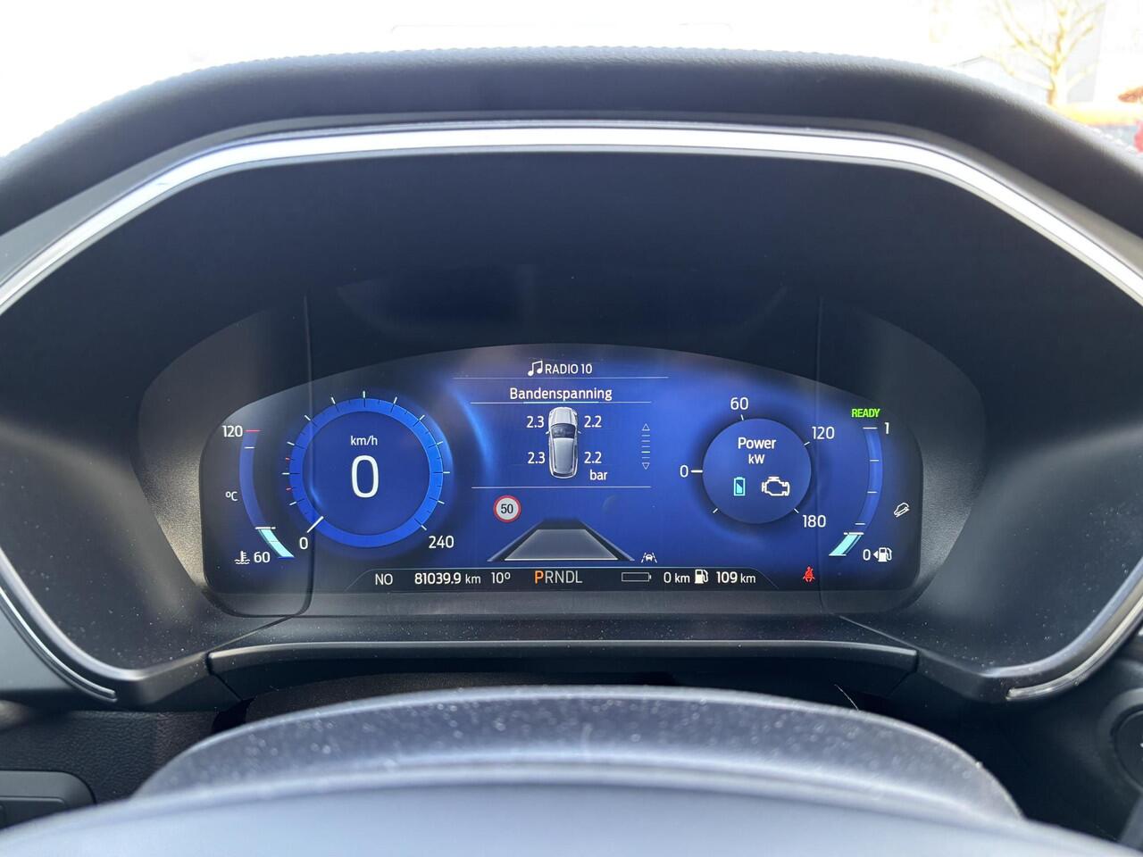 Ford KUGA 2.5 PHEV Vignale | Lederen bekleding | Adaptieve cruise control | Camera achterzijde | Panoramisch schuifdak| Trekhaak Elektrisch |