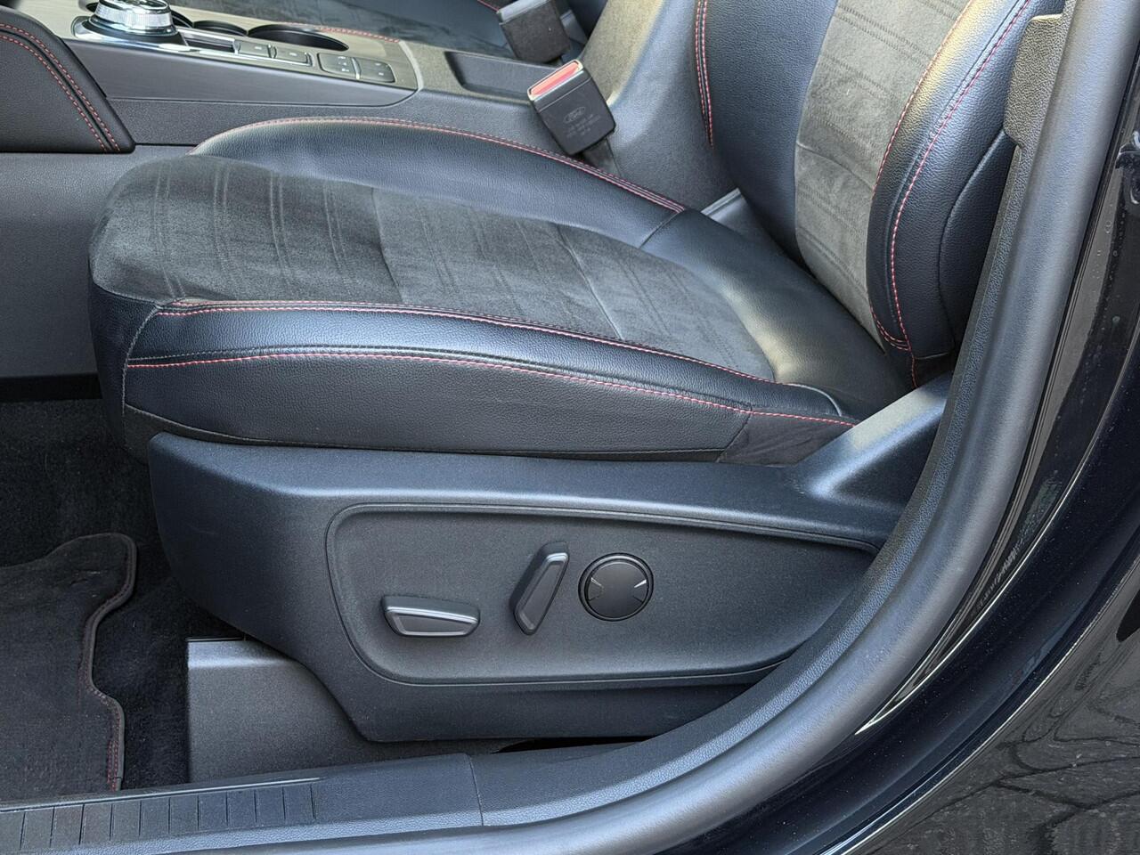 Ford KUGA 2.5 PHEV ST-Line X | Plug-in/Winterpack/Keyless/Head-Up/Wide view/Adapt.Cruise