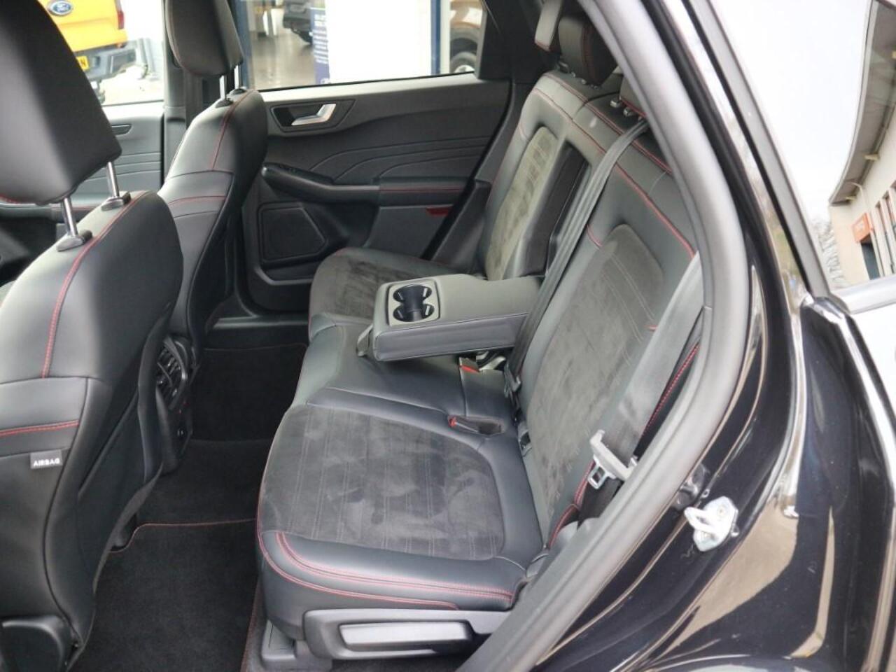 Ford KUGA 2.5 PHEV ST-Line X 225pk met Winter- en Driver Assistance Pack