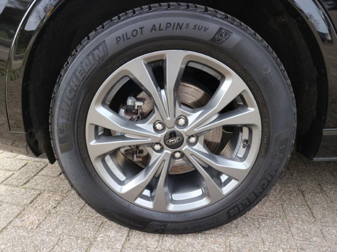 Ford KUGA 2.5 PHEV ST-Line X 225pk met Winter- en Driver Assistance Pack