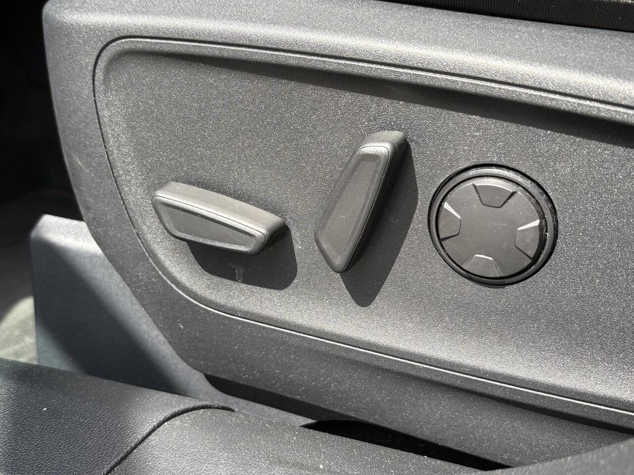 Ford KUGA 2.5 PHEV ST-Line 225pk | Driver Assistance Pack | Winterpack | Technology Pack | AGR Stoelen | Half leder/Alcantara |