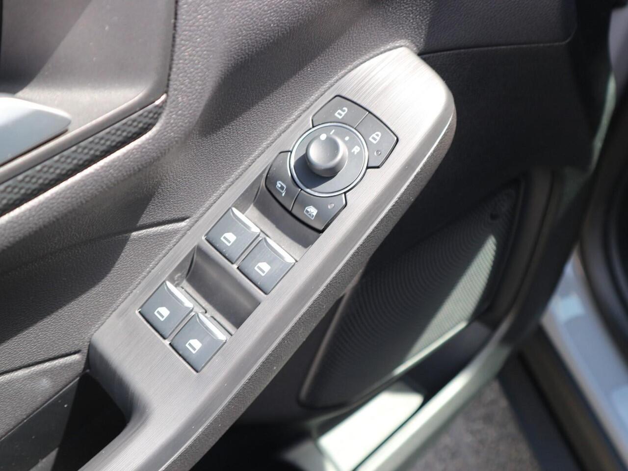 Ford KUGA 2.5 PHEV Graphite Tech Edition * PANO * HUD * ADAP CRUISE * 20" LM * BLACK PACK *