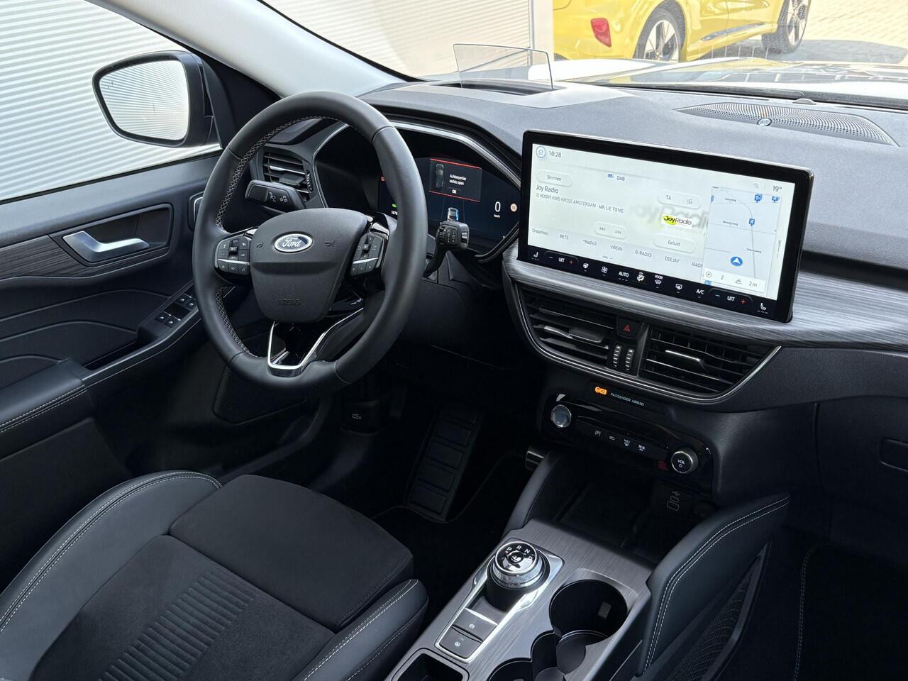 Ford KUGA 2.5 FHEV Active X 190pk | Driver Assistance Pack | Technology Pack | Winterpack | Panoramadak | Geen stekker nodig