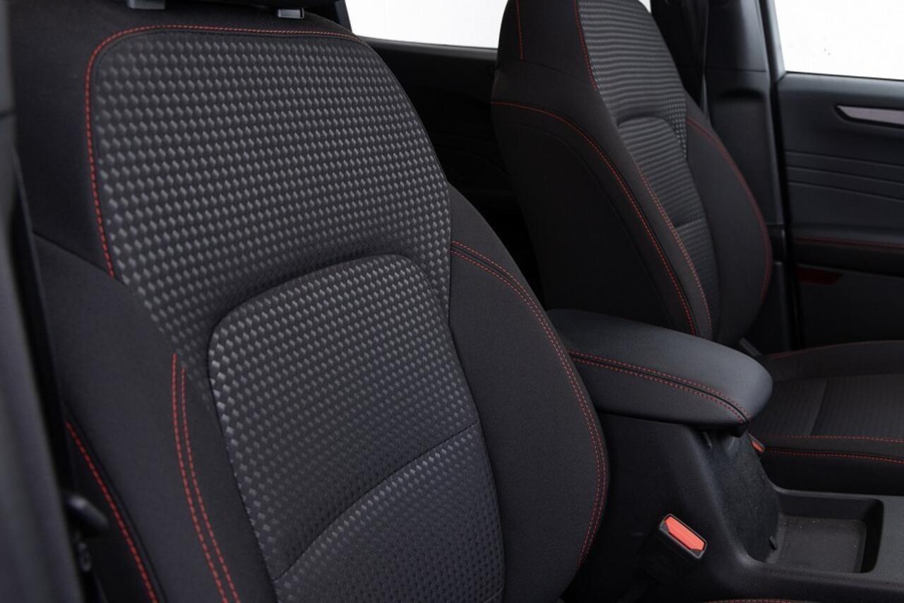 Ford KUGA 2.5 PHEV ST-Line | Head-Up | Full LED ? 1e Eigenaar