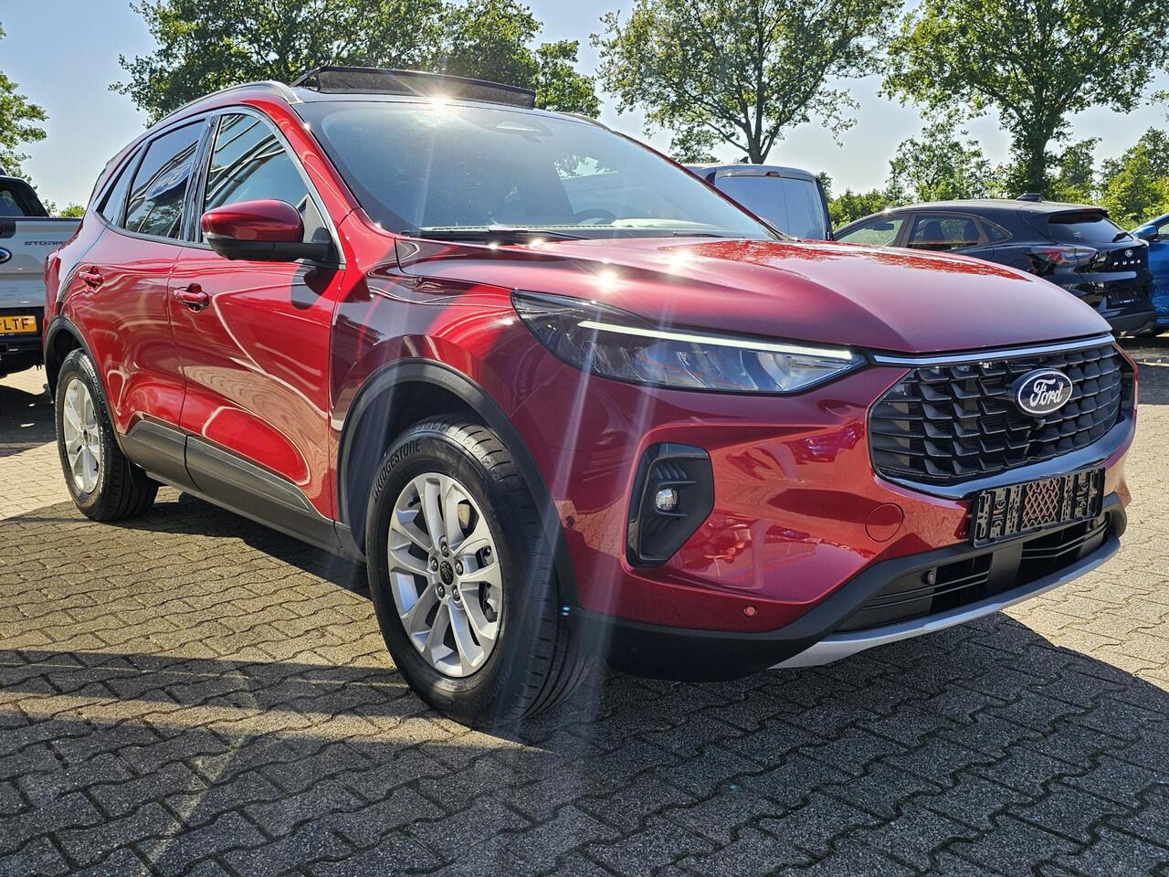 Ford KUGA 2.5 PHEV Titanium Nieuw model!| Panoramadak | Adaptive cruise control | Winter Pack | 2.100 kg trekgewicht