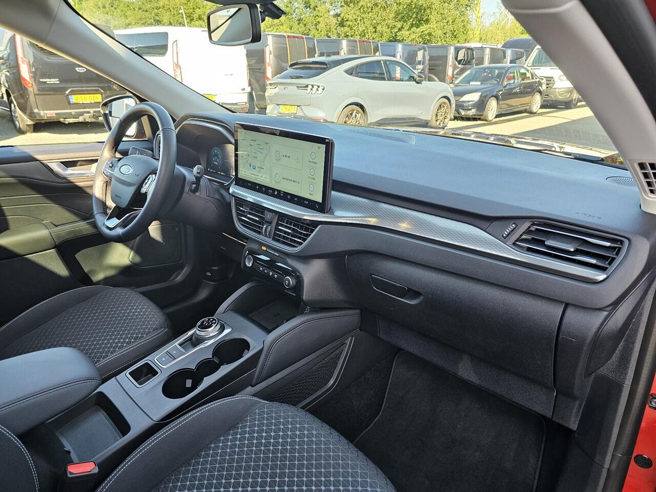 Ford KUGA 2.5 PHEV Titanium Nieuw model!| Panoramadak | Adaptive cruise control | Winter Pack | 2.100 kg trekgewicht