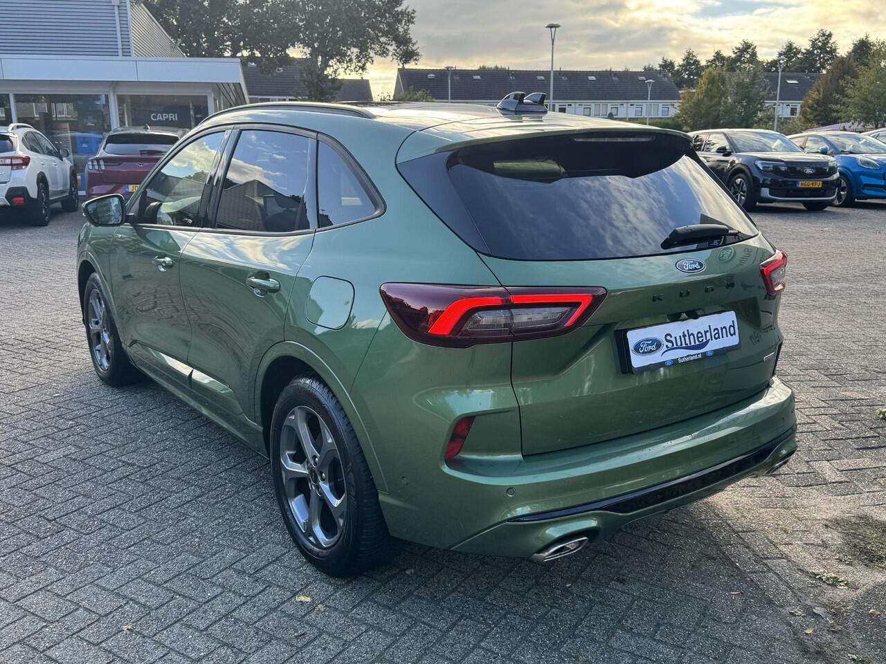 Ford KUGA 2.5 FHEV ST-Line X | 190pk | Driver Assistance Pack | Winterpack | Panoramadak | Technology Pack | Geen Stekker nodig | All Season banden
