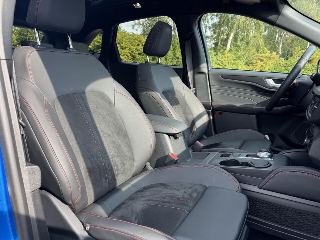 Ford KUGA 2.5 FHEV ST-Line X | SCI | 190pk | Driver Assistance Pack | Winterpack | Panoramadak | Technology Pack | Geen Stekker nodig | All Season banden