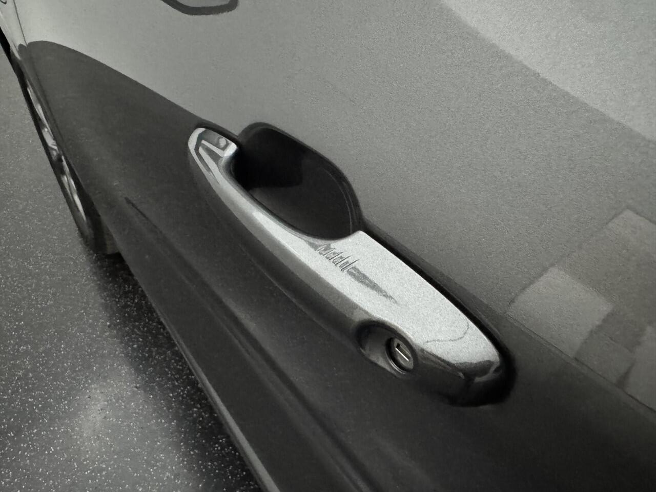 Ford KUGA 2.5 PHEV ST-Line