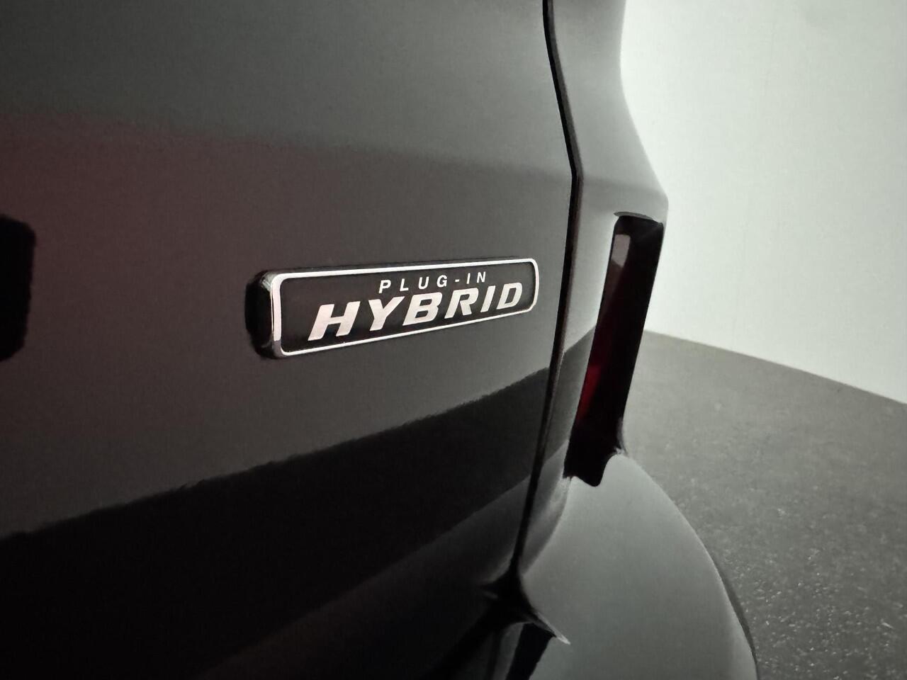 Ford KUGA 2.5 PHEV ST-Line