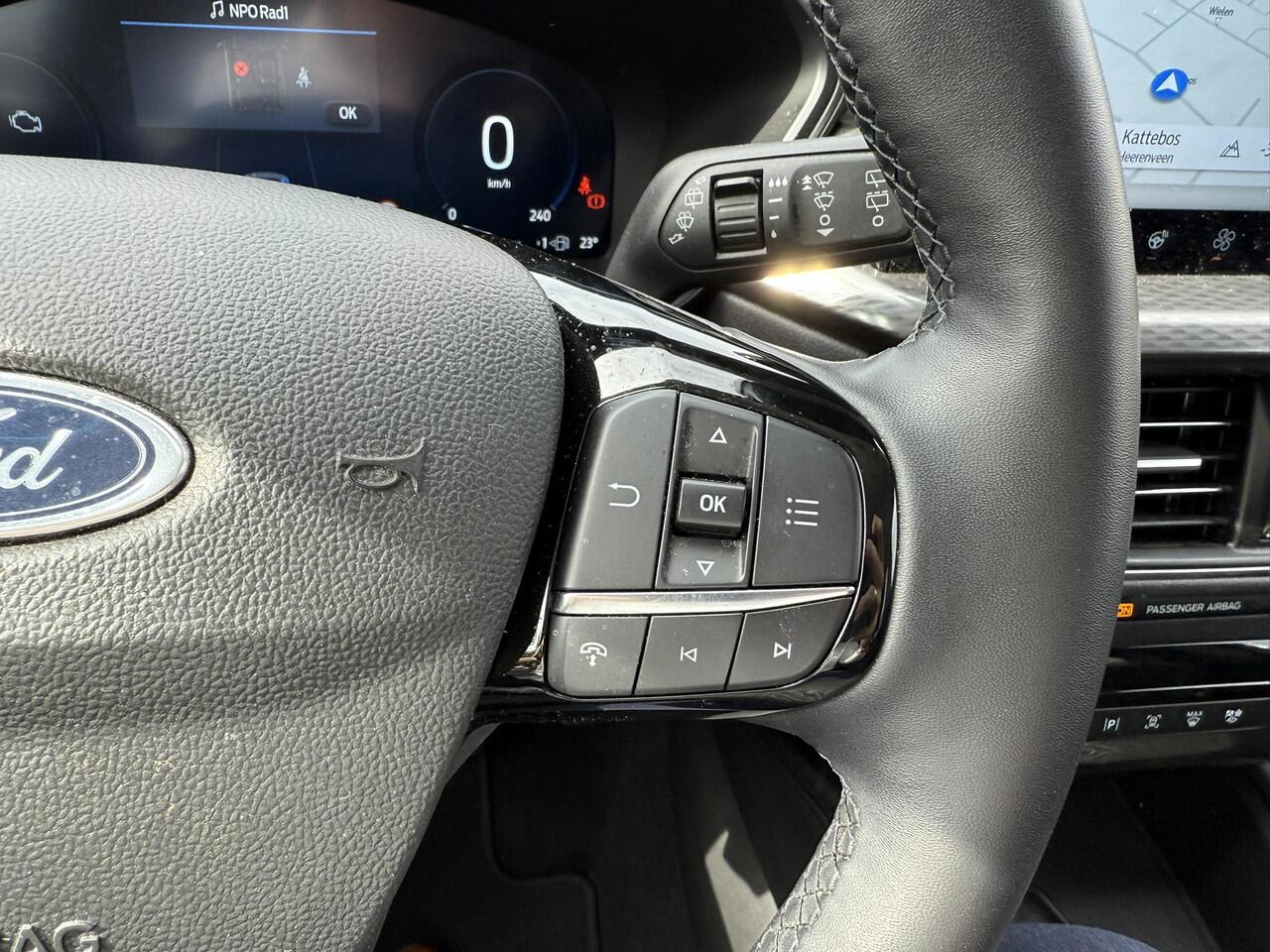 Ford KUGA 2.5 PHEV Titanium | 243pk | Nieuw Model | 2.100 kg trekgewicht | Winter Pack | Desert Island Blue