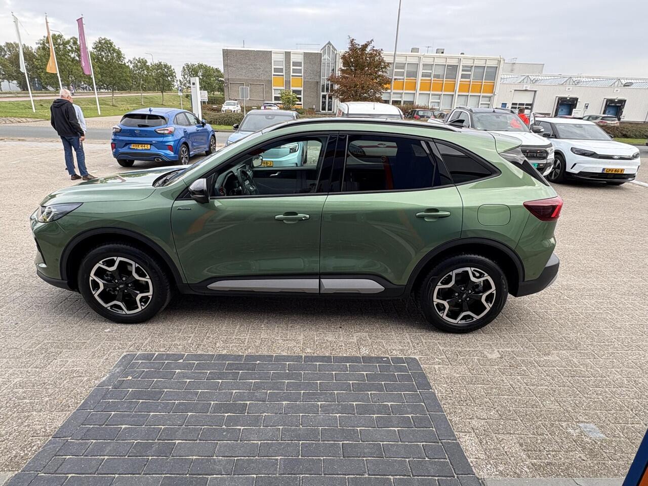 Ford KUGA 2.5 FHEV Active X Zuid |190pk | Driver Assistance Pack | Technology Pack | Winterpack | Panoramadak | All Weather Banden | Geen stekker nodig