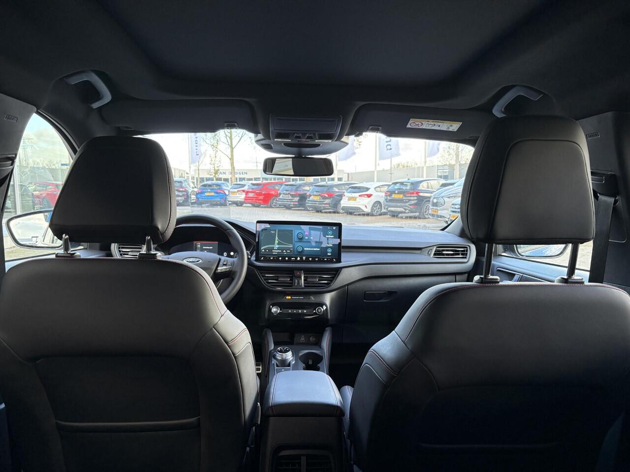 Ford KUGA 2.5 FHEV ST-Line X 190pk | Driver Assistance Pack | Technology Pack | Winterpack | Panoramadak | All Weather banden | Geen stekker nodig