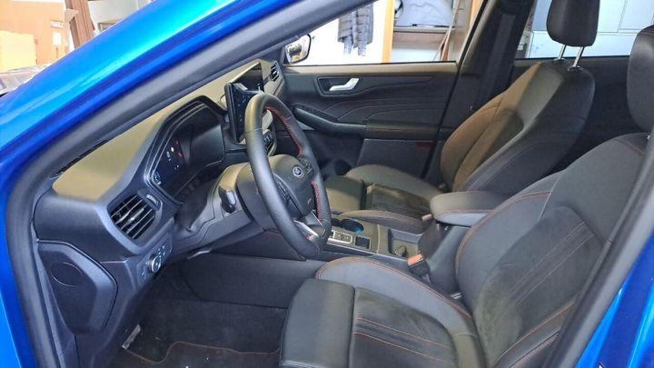 Ford KUGA 2.5 FHEV ST-Line X 190pk | Zuid | Driver Assistance Pack | Technology Pack | Winterpack | Panoramadak | All Weather banden | Geen stekker nodig